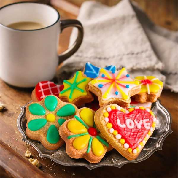 12pcs/Set Stainless Steel Cookie Cutter ( 4 Shapes)